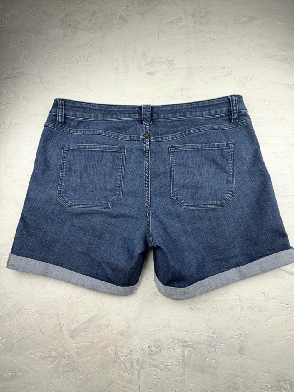 Prana Denim Shorts Rolled Cuff Blue Stretch Size 14 - Picture 2 of 7